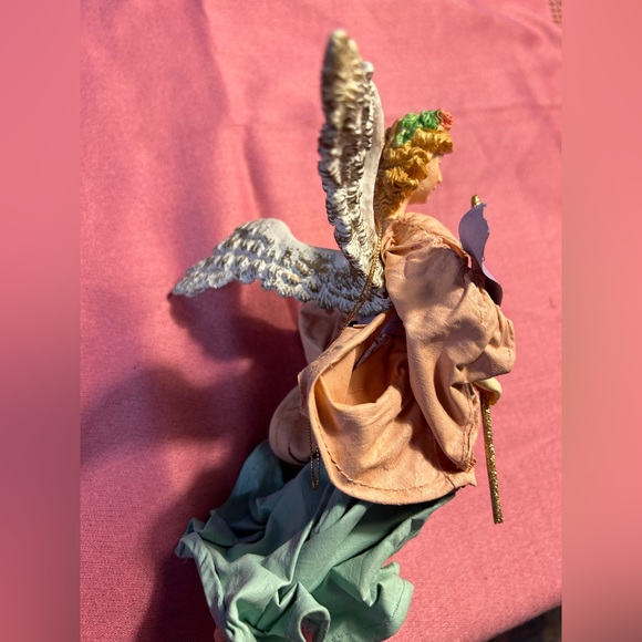 Vintage Beautiful Angel Ornament 1989 - Picture 3 of 7